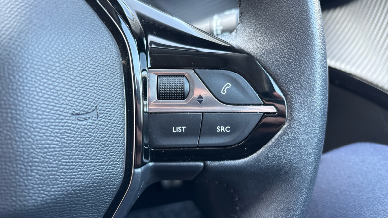 Peugeot 208 1.2 PureTech 100 Allure Premium + 5dr Petrol Hatchback